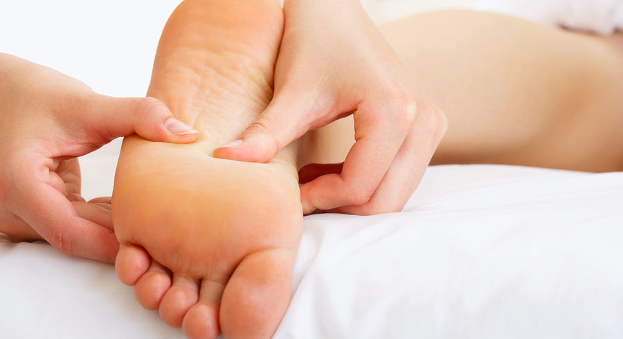 Footmassage1 900x490